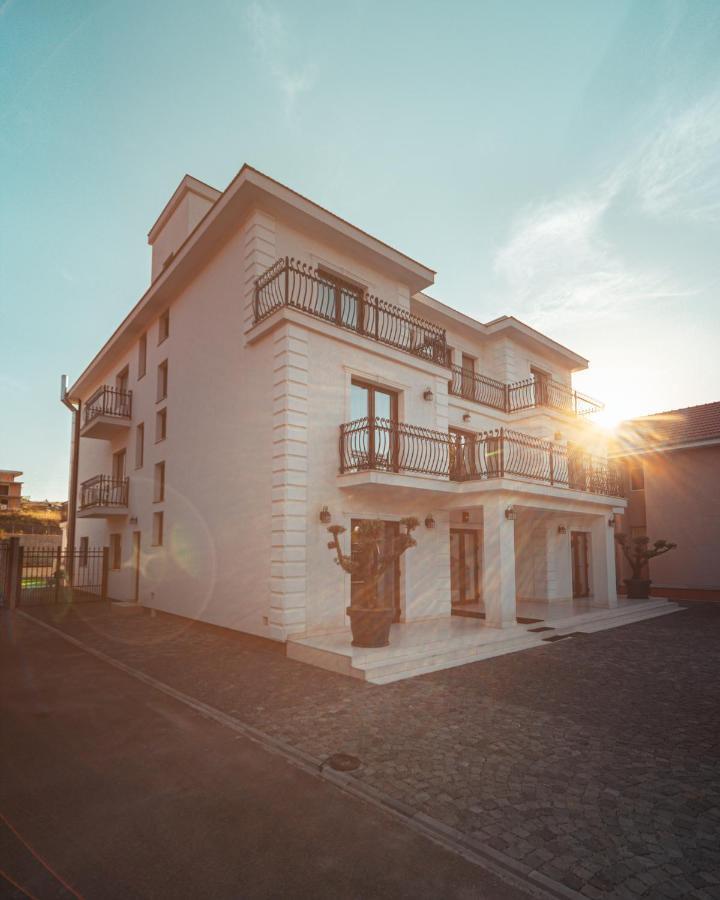 Vila Venus Sînmartin 外观 照片