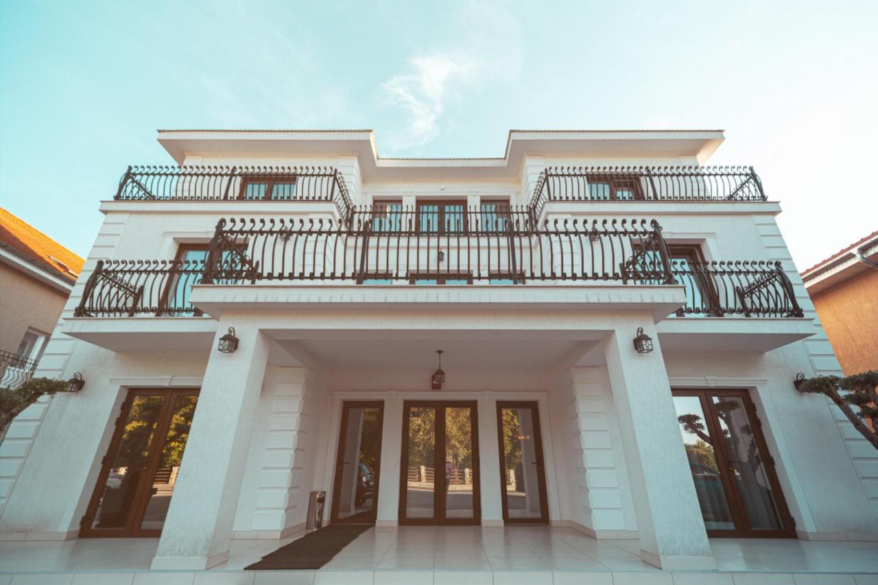 Vila Venus Sînmartin 外观 照片